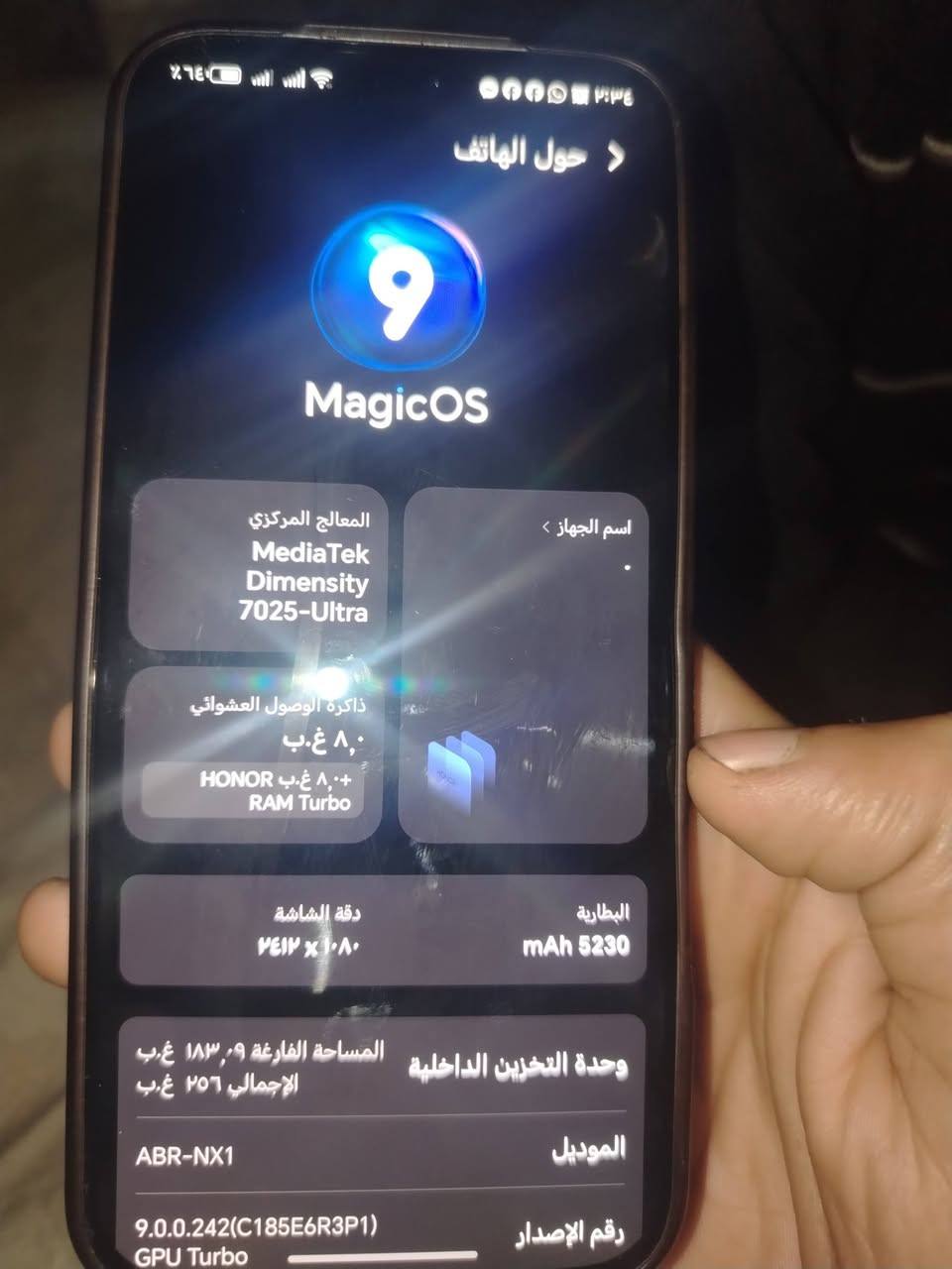 السلام عليكم 
هونر 400لايت 
ذاكرة 256
دبل سيمكرت 
نضافة 90 بلميه 
استخدام اقل الشهرين 
***********
السعر 200 وبي مجال
