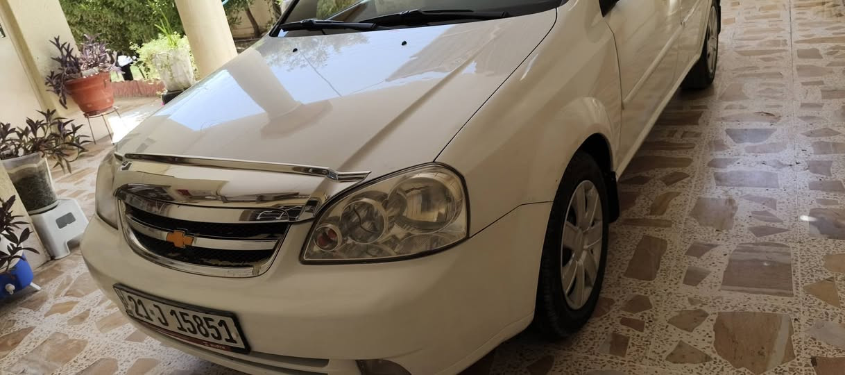 السلام عليكم وبترا البيع 2012رقم سلمانية بسمي مكينه كير صدر امامي خلفي تخم تايرات سيارة جاهزة بيها قطعة وحدة صبغ وباقي بيها بارد قليل رقمي اتصل ودلل ***********
