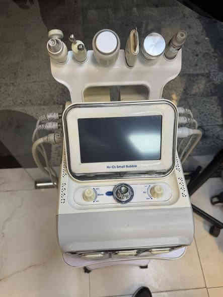 جهاز هايدروڤشل كامل بس بي عطل  البخاخ فقط مابي اي عطل ثاني, جهاز استعمال قليل نضيف س ع ر ه 175-
  بيهن مجال المكان قرب مول زيونة الهاتف ***********
