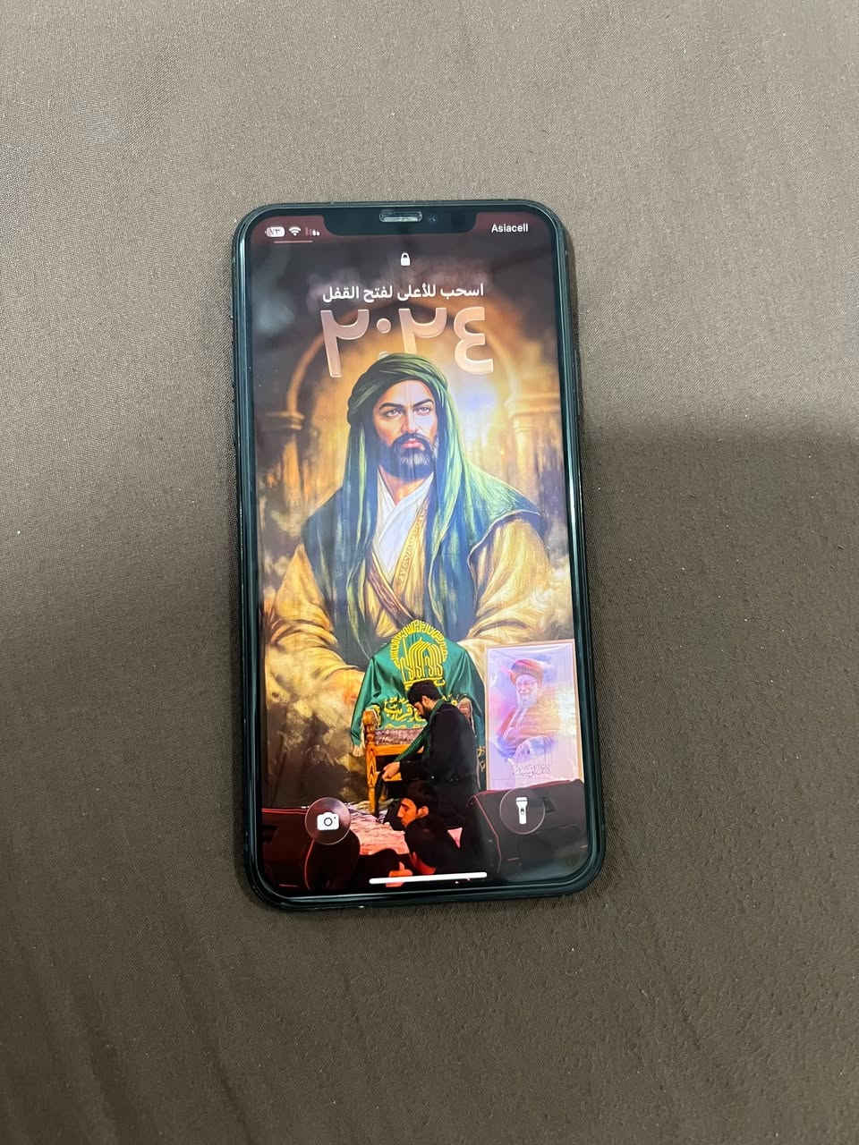 سلام عليكم
جهاز ايفون ١١ برو ماكس على وضع الشركه كله بلاد بطاريه ٨٢ ذاكرته ٢٥٦ بدون ملحقات فقط جهاز كلش نضيف ومكفول اتصل ع الرقم *********** بصرة
