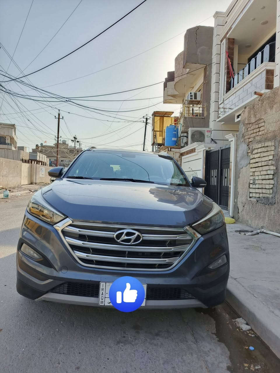 توكسان موديل 16 مكينه 2000
السياره وارد امريكي حادثهه خفيف بين الجاملغ الامامي والباب مال السايق السياره المكينه مالتهه مجفته رقمهه ميسان ب اسمي مكان السياره بغداد اخوان السعر 125 قفل 
***********
