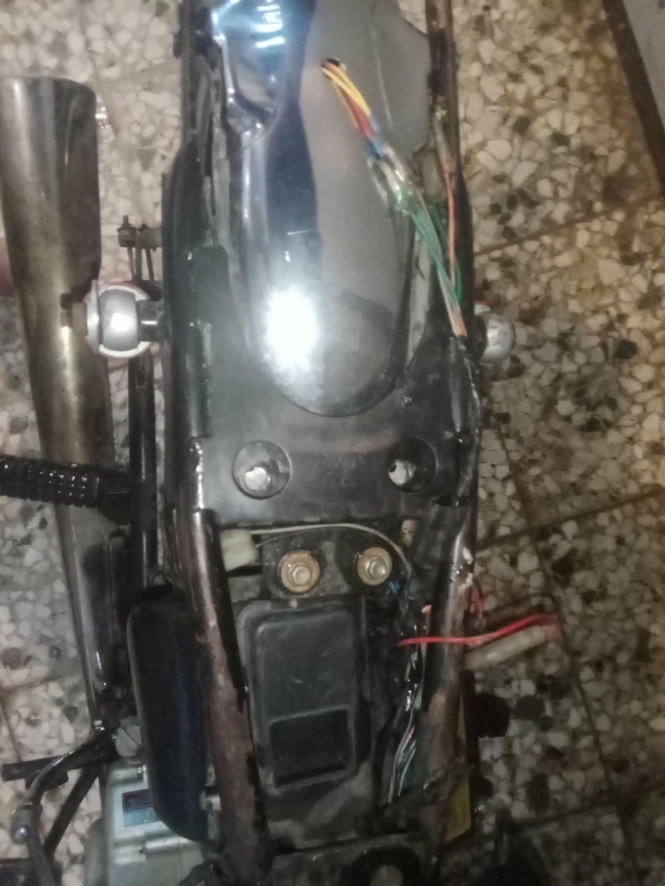 نامه 4 كير موديل 23 مبدل فلنجه امامي وزوج وياله وزوج تايرات سعره400 وبيه مجال لشراي مكاني بغداد الكرخ سيديه هاذ رقمي بي واتساب ***********
