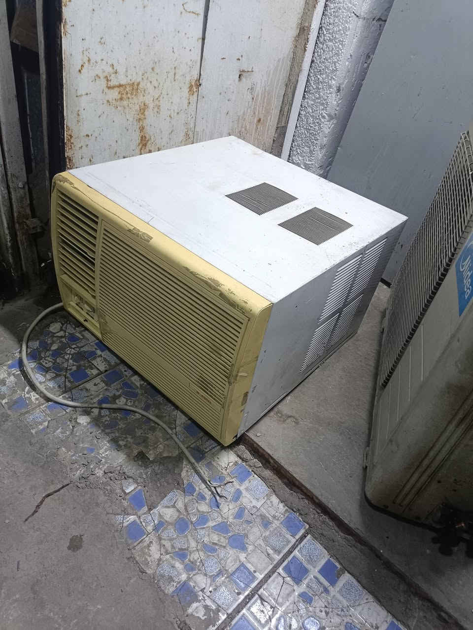مكيف طنين ماطور بستم وشغال ومابي اي تصليح سعر 300 وبي مجال


**إذا كنت صاحب هذا الإعلان وتريد حذفه لأي سبب، رجاءا أرسل رسالة إلى الدعم الفني**