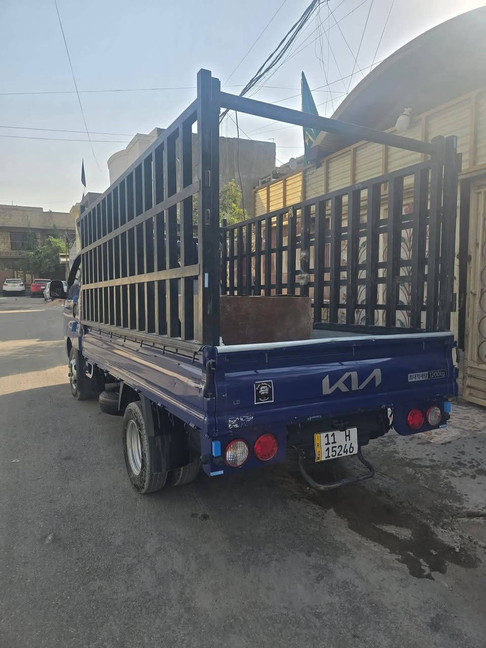 سلام عليكم كيا مسكر موديل ٢٢ سياره جاهزه جديده ماشيه ٥٣ فول موصفات بسمي *********** مكانه بغداد
