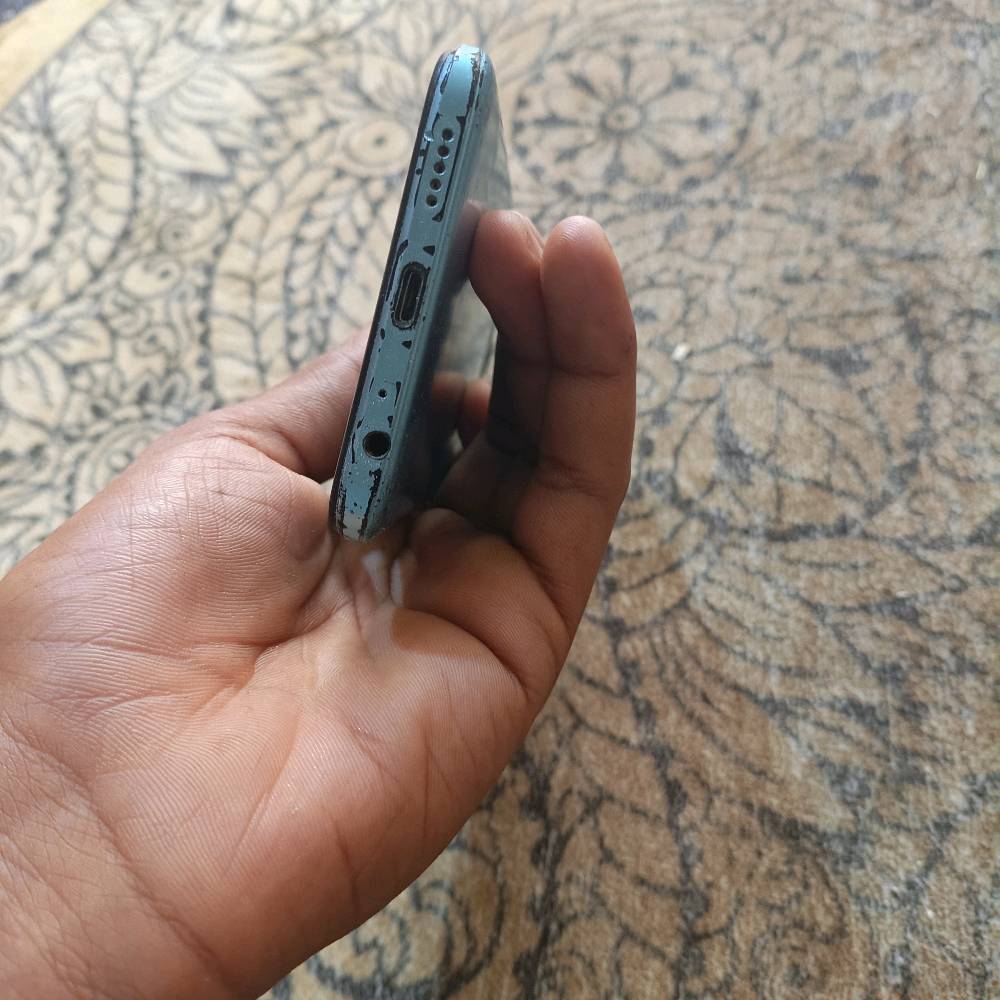 كربلاء حي الغدير
تكنو سبارك 8سي 
