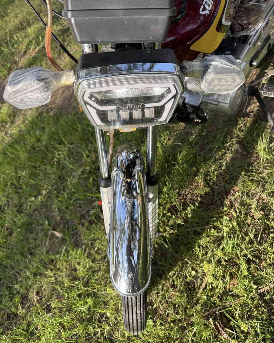 يالله سلام عليكم سونك مديل2024 شكل 2025
طالعه بنهايه 2025 

مكفوله كفاله عامه من كلشي 

زلخ مابيه 

اوراق سكنر ٥ وياهن كارتونيه وصل معرض 

كلشي شغال بيه 

مكينه مكفوله من مفتح 

اذا بيه زلخ واحد تاخذه بلاش 

مكاني القاسم ناحيه الطليعه 

سعره ٦٥٠ وبيه مجال 

رقمي ***********
