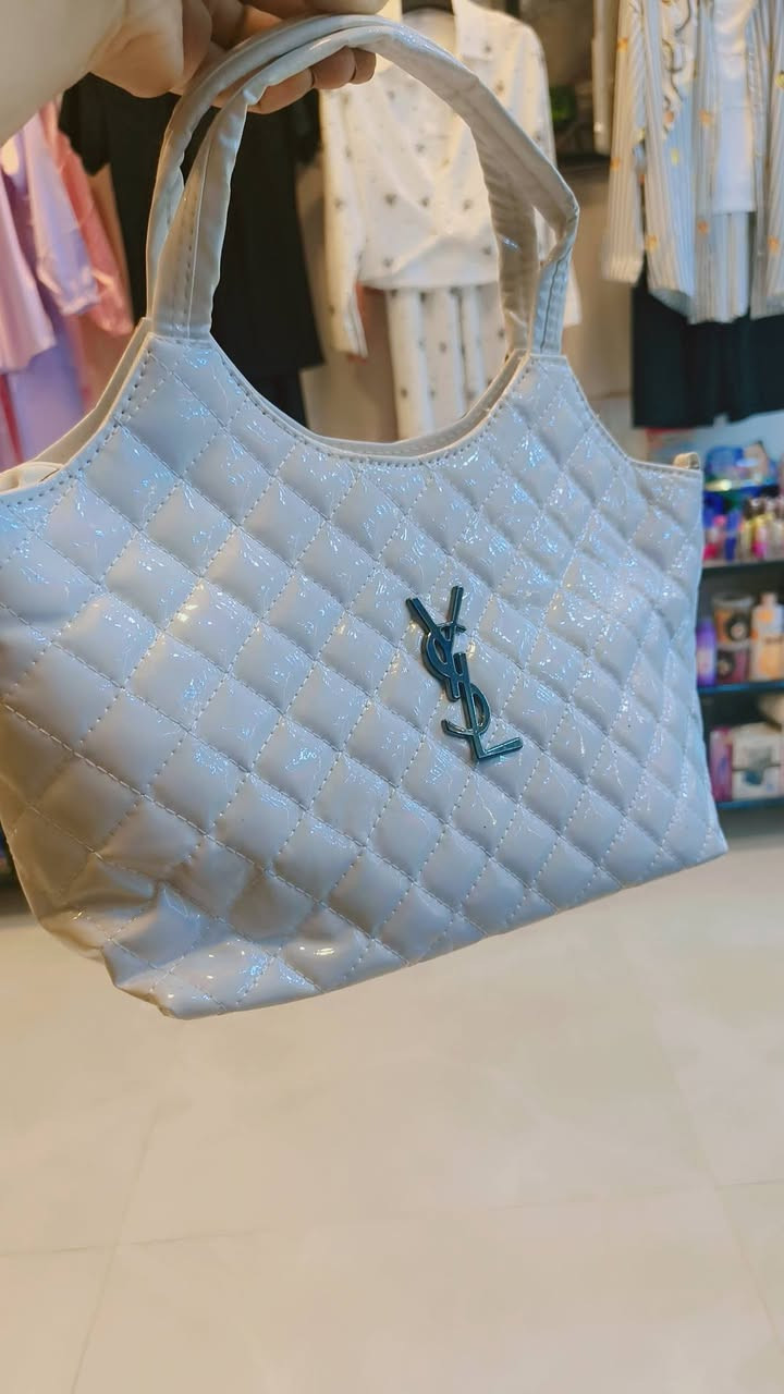 جنطه نسائي 😎👜👛
سعر القطعه 5

توصيل مجاني داخل الكوت 

العنوان
كوت/ شارع الهوره / مجمع أبن فنجان
توصيل لجميع محافظات العراق


**إذا كنت صاحب هذا الإعلان وتريد حذفه لأي سبب، رجاءا أرسل رسالة إلى الدعم الفني**