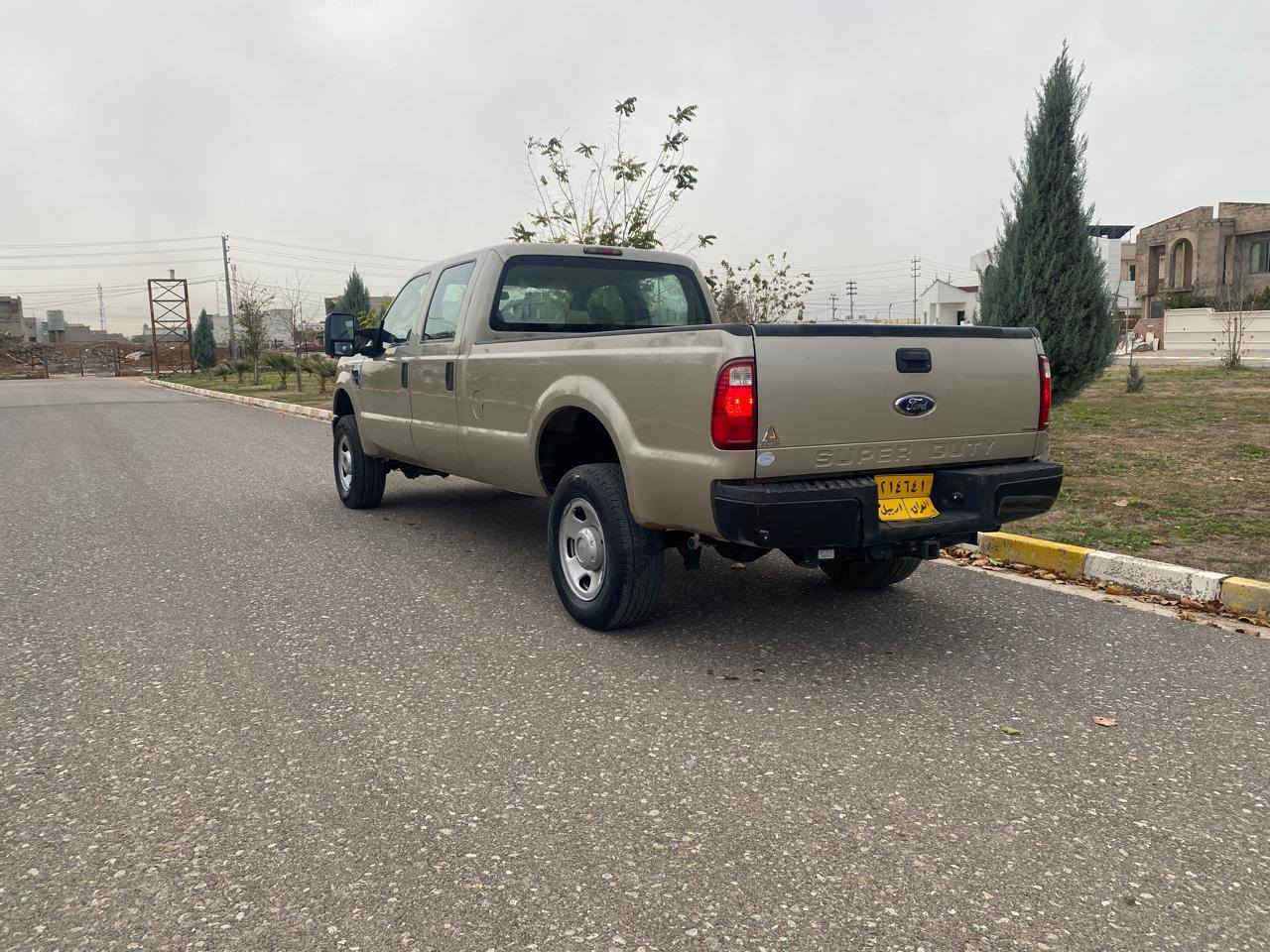 فؤرت f350. 2009به نزين 8سلندر سياره جديد 82الف ماشيه منزومه غاز 5كاميره شاشه گيرومحرك شرت فور ويل شغال تايرات جديد سنويه مامتهيه هزه و فحس جديد 125بى مجال موبايل ***********

