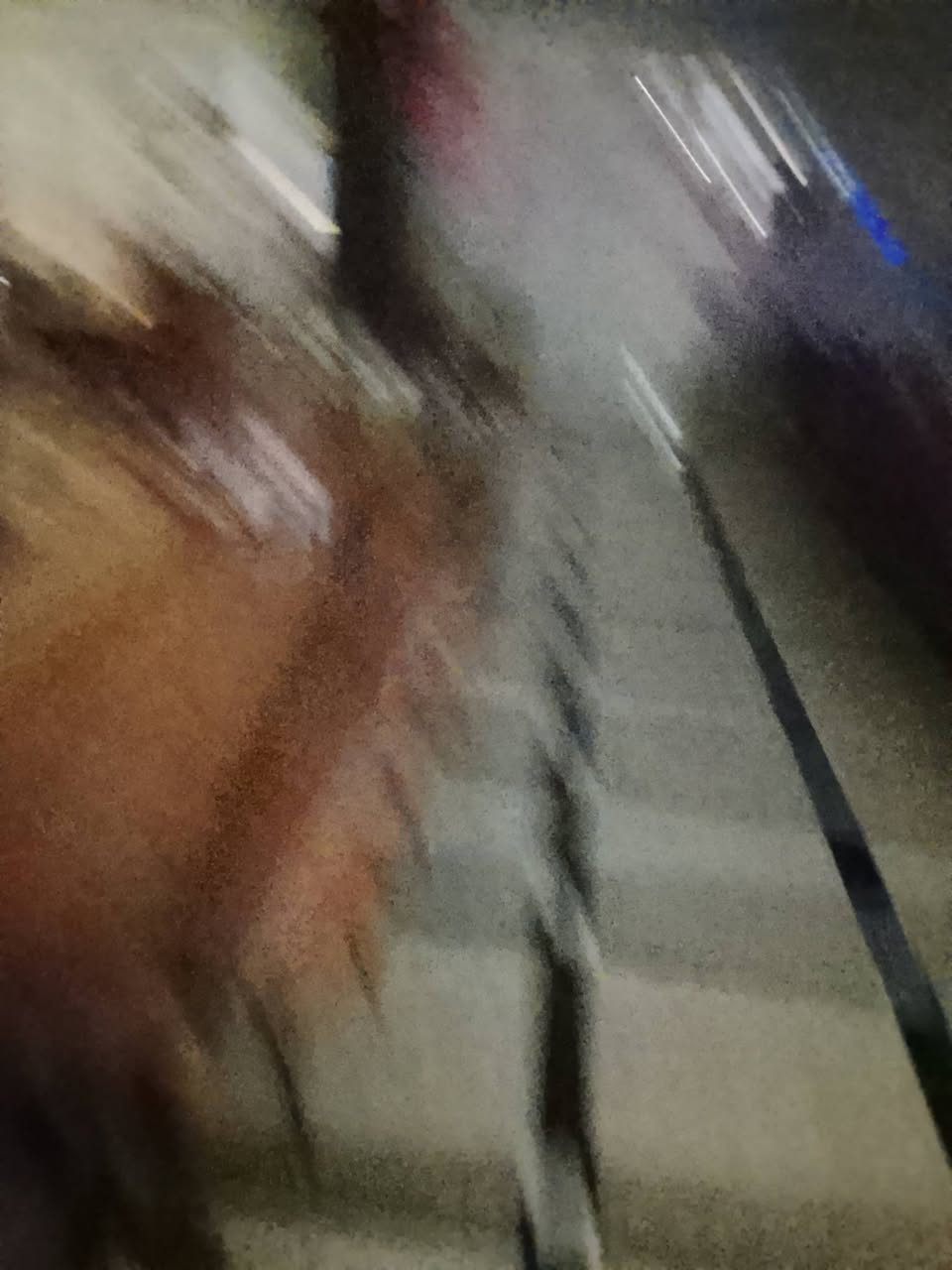 السلام عليكم...عندي ميوزه مطعم وكل ميز معاه 4 كراسي 
عارضهن للبيع رقم موبايل وبه واتساب ***********
