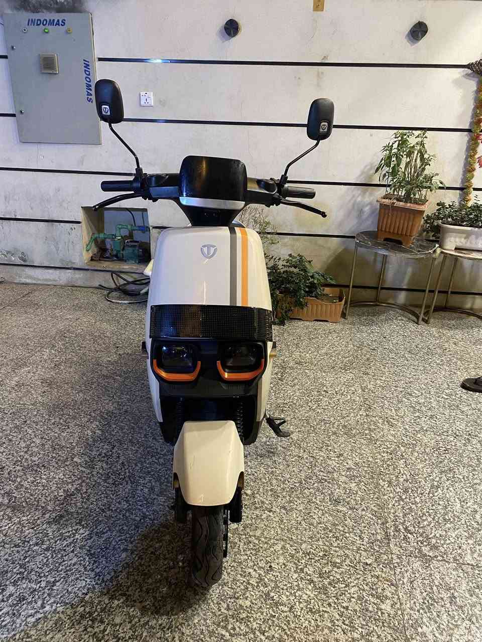 السلام عليكم ورحمة الله وبركاته درجة من شركة تالج الريان ام عيون الدراجة أخت الجديدة شاهد لله مستخدمة. شهرين فقط بصمتين سرعة ٥٦ نظام عدم سرقة دبلات و اشاير الدراجة متكاملة من كل شي السعر ٨٠٠ ألف العنوان بغداد شهداء البياع شارع المضخة الاستفسار *********** وشكرا
