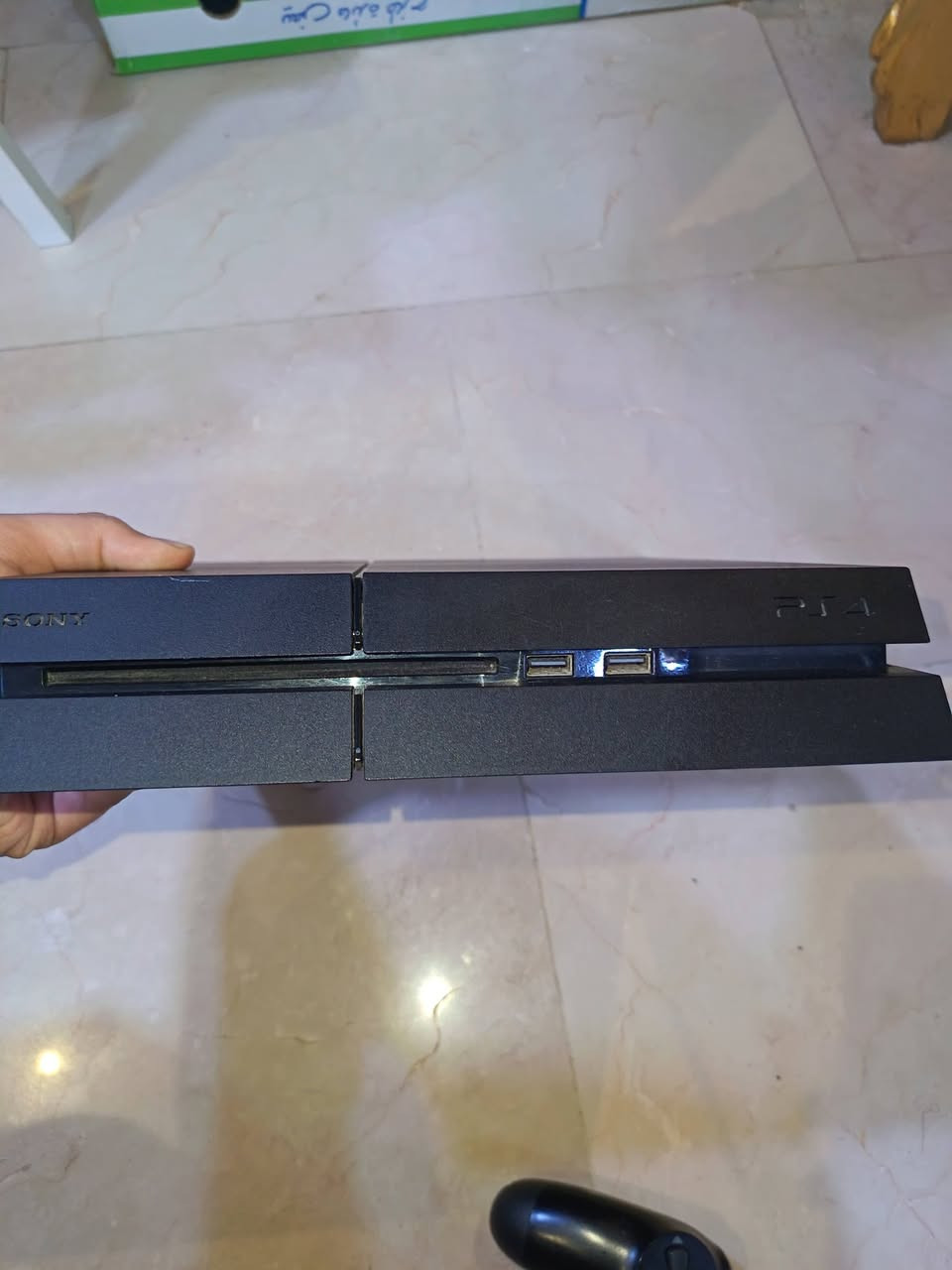 بلي 4 بالة ما محدث يعني يتهكر شغال وياه يدة وحدة السعر200 وبي مجال وتوصيل مجاني لكل المحافظات وهذا رقمي للاستفسار ***********
