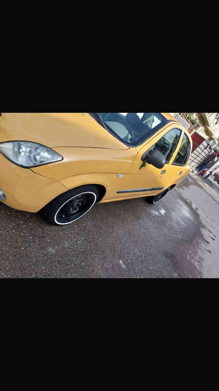 سلام عليكم طيبة 2015 مكفوله من للضربه ولصبغ بيها بس طخه يم قبق البانزين مامصلحه مكينه خير من الله ولكير بس يفلت رابع صدر نص عمر تخم تاير جديد  المكان بغداد الرئاسه شارع 20السعر 42 وبيها مجال بصيط الرقم***********
