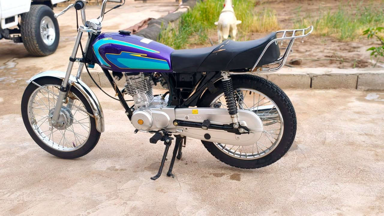 للبيع نامه شلامجه موديل 26اوراق سكنر شاصي26 صار شهرين من معمر  سعر 950وبيه مجال العنوان ميسان المجر الكبير. ***********
