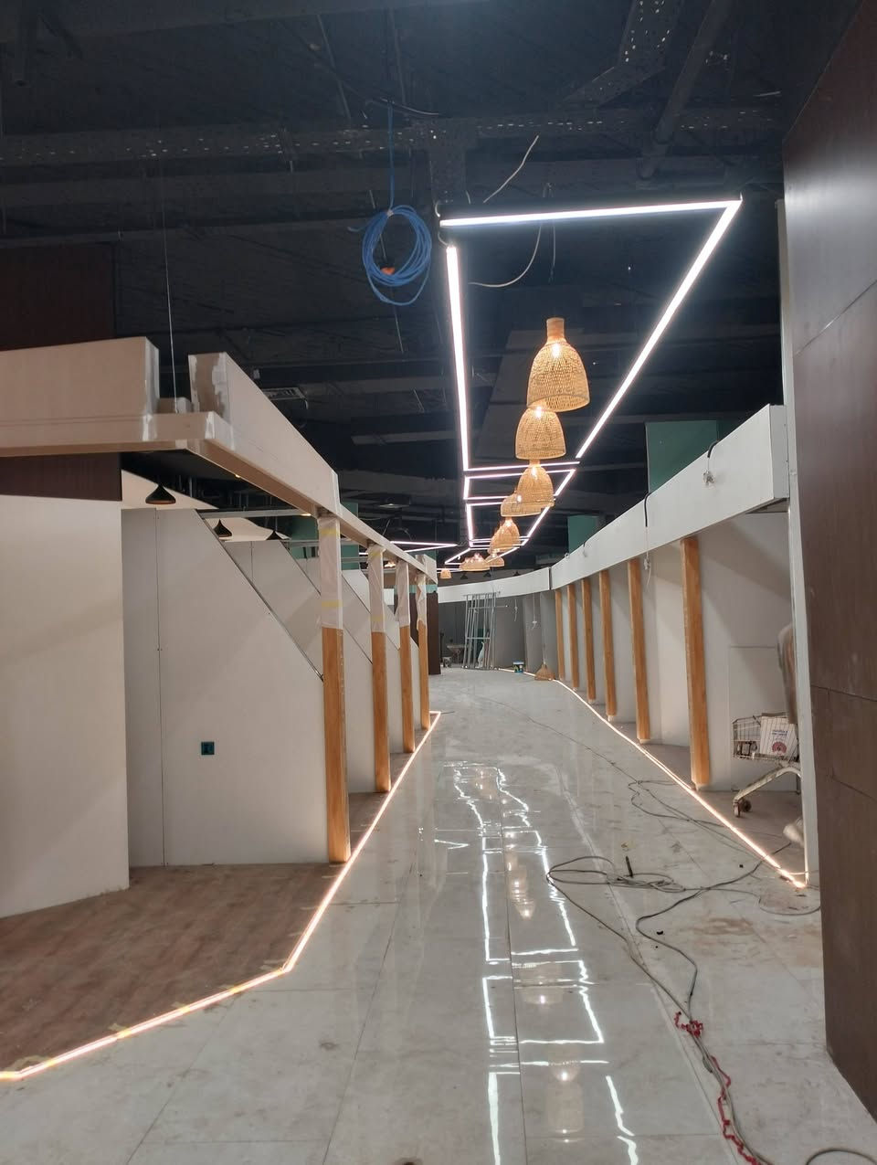 السلام عليكم
تاسيس كهربائيات عامة 
كادر ذو مهارة وسرعة في انجاز المشاريع 
ودقة في العمل علماً عملنا في بغداد

للتواصل ***********
