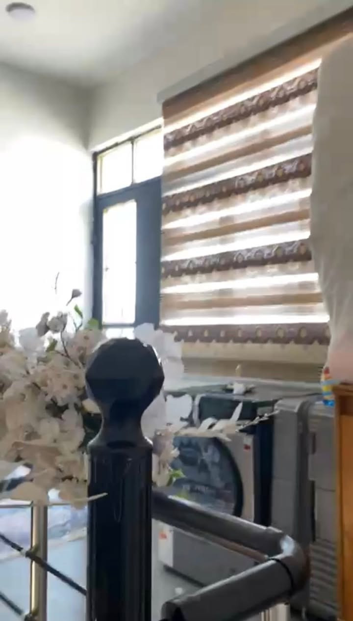 للبيع
بيت مساحه ١٣٥ م طابقين زراعي 

الواجه ٤.٨٠ نزال ٢٨

بيت جديد بناء ٢٠٢٥ 

متكون من 

٢ غرف نوم 

ستقبال 

مطبخ صاله 

حمامات داخليه وخارجيه 

ترك 

طرمه تسع سياره 

عنوان المدائن التجاره يبعد عله شارع عام ٢٠٠ متر 

للستفسار ***********

