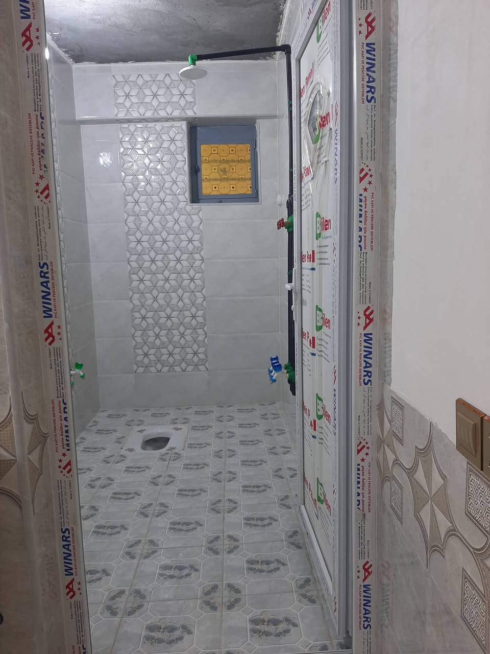 سلام عليكم شقه الايجار جديده مكانها حله شارع 80 حي المعلمين مقابل حلويات مازن ماستر الاستفسار عل رقم ***********بي واتساب
