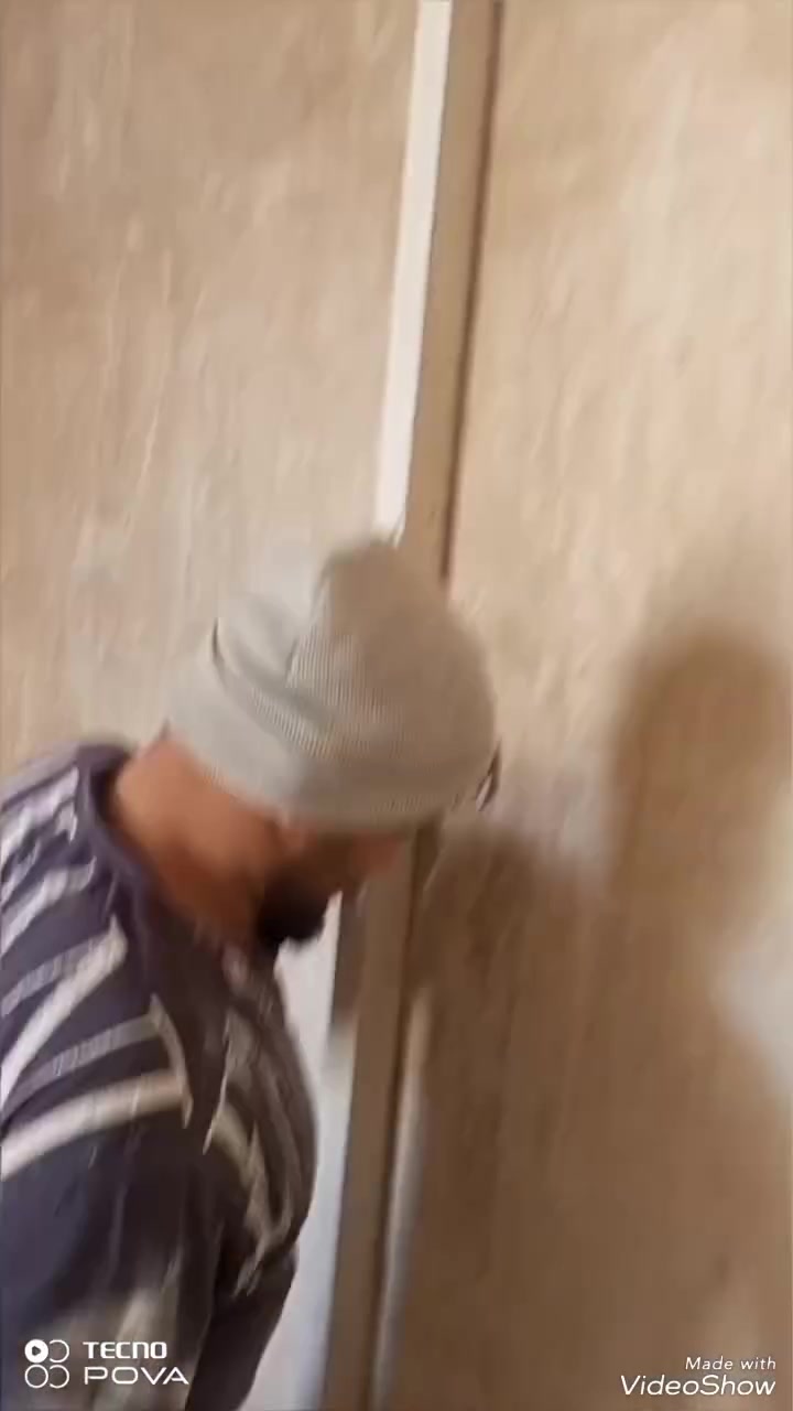 السلام عليكم ورحمه الله
تشميع سمنت مع جص مع بورك مع رفع انقاذ 
لبخ تصفير 
ترميم معالجه الرطوبه 
وجهات بأحدث الديكورات 
للتواصل ‏‪***********‬‏
وبأسعار مناسبة ان شاء الله
