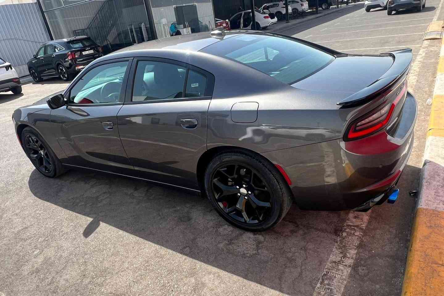 جارجر  2023 sxt محرك V6
2ويل بلادي اصل 23 اني مستورده ع ايدي
سياره شبه كلين بنيد ومعمر نفسه ومصبوغه 
فقط ع ايدي سياره كلش جديد ماشيه بل ٥٠ محرك 
كير جديد تخك تاير ويل جيتي مبدل جديد سياره معروف موصفات تشغيل عن بعد بصمه شاشاه جبيره تحكمات تبريد قطعتين سياره مكاني بغداد الكرخ حيفا
رقم صاحب سيارة ***********
