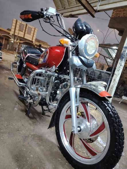 من رخصة مدير الكروب للبيع جونده  موديل 22  مكفوله كفاله عامه ب مليون  وشراي يدلل *********** مكاني دوانيه مركز المدينه
