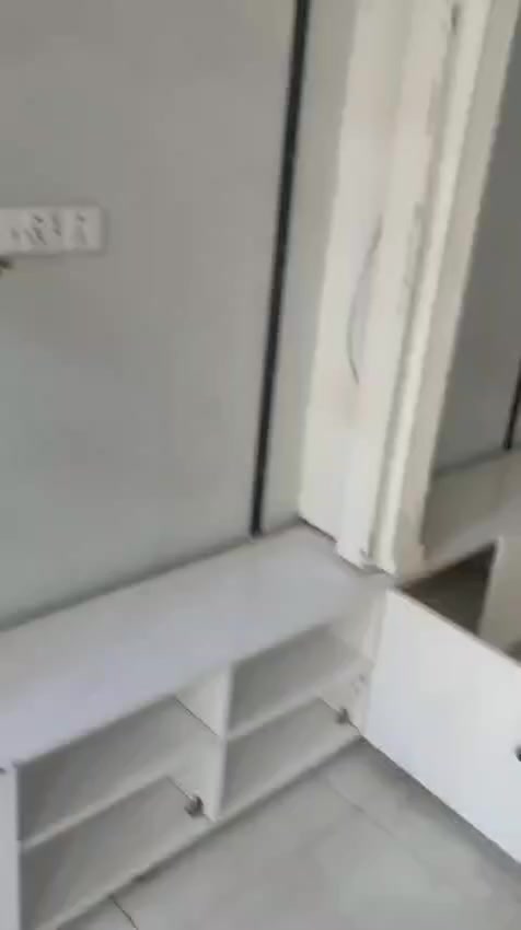 سلام عليكم 
محل للايجار في شار الجمعية
المحل من ناحيت ديكور كامل مكمل 
مثل مالاحضتو الصور والفيديو 
الديكور للبيع بسعر مناسب 
لاتفوتك الفرصة محل كامل بديكور ممتاز فقط ماعليك جيب بضاعتك واجر المحل للتواصل 
رقم الهاتف ‏‪***********‬‏ 
كل التفاصيل داخل الواتساب او خابرونا على هذا الرقم
