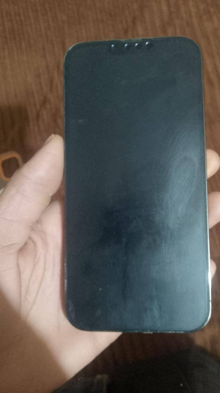 جهاز ايفون 13 نموذج m
بطاريه 9٠
ذاكره 512
جهاز مامفتوح 
سعر ٨٠٠
التواصل واتساب ***********
