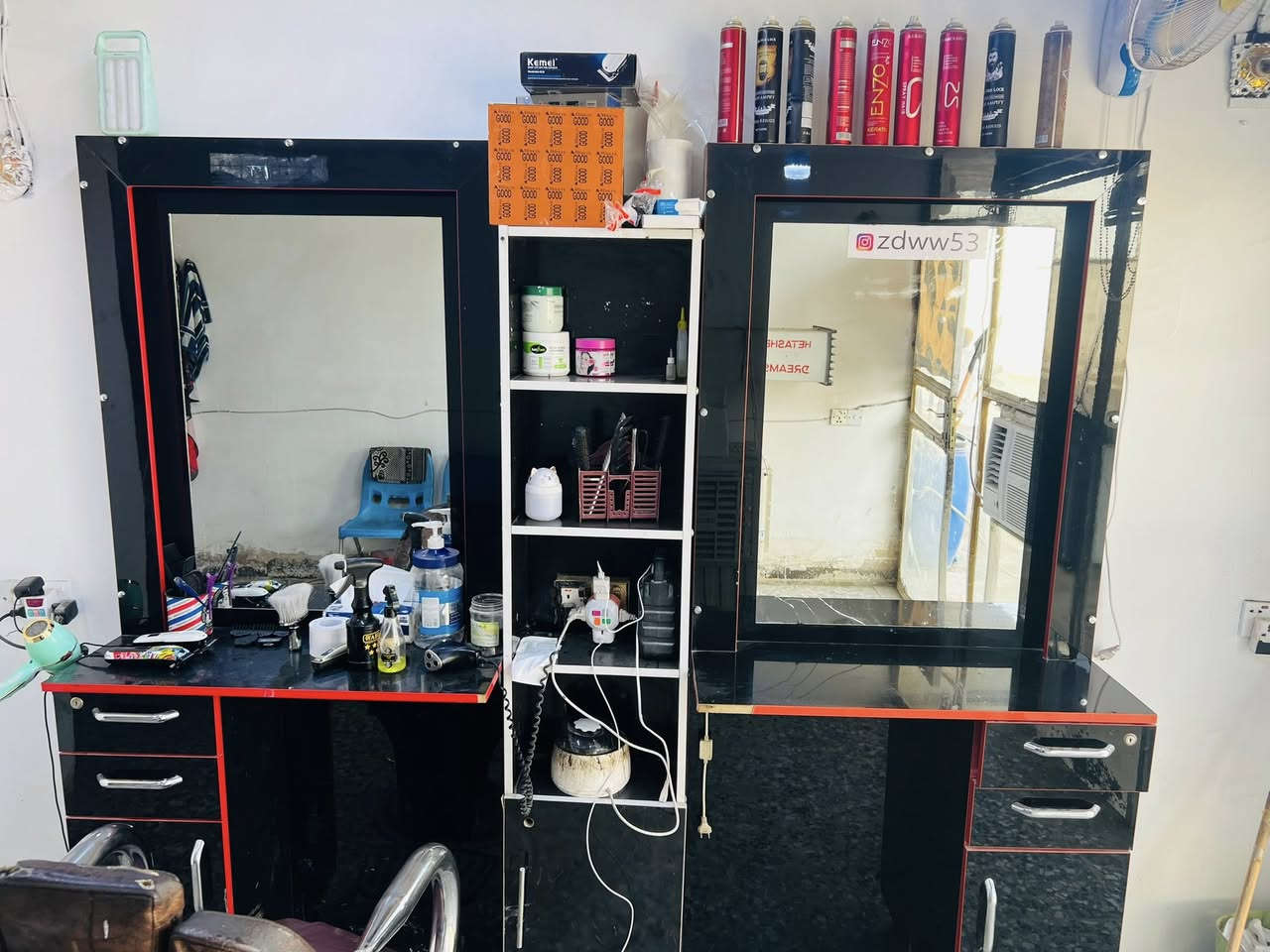 إعادة نشر بسبب وعود كاذبه  غراض حلاقه للبيع ميوزه وكرسي شغال بس دوشمه يرادله مكاني بغداد


**إذا كنت صاحب هذا الإعلان وتريد حذفه لأي سبب، رجاءا أرسل رسالة إلى الدعم الفني**