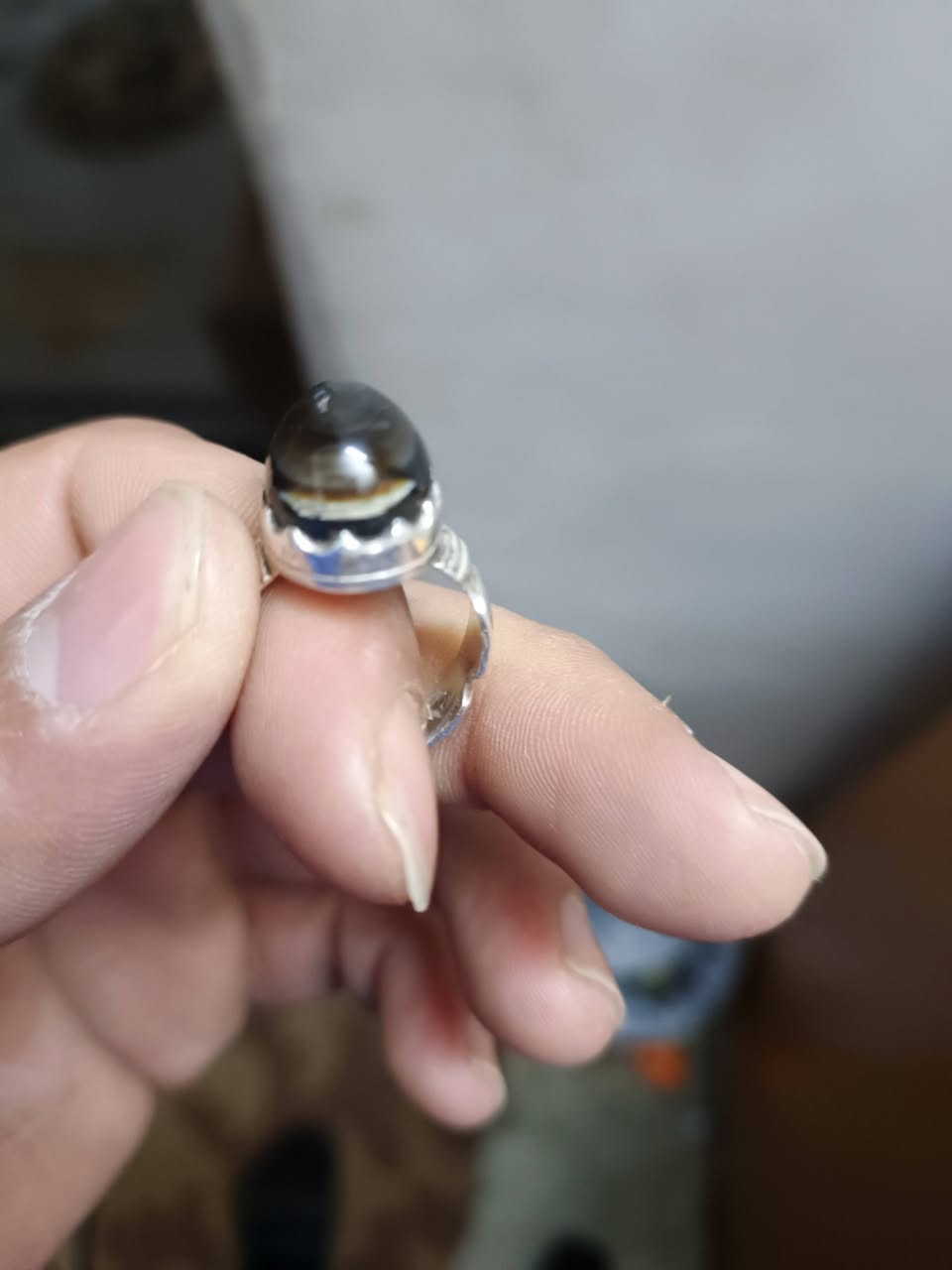 السلام عليكم ورحمة الله وبركاتة هذني المحابس والحجر مالهن كله مضبوط للبيع الي يريدهن يخابرني على هاذ الرقم مامتواجد عل فيس وبي واتساب ***********
