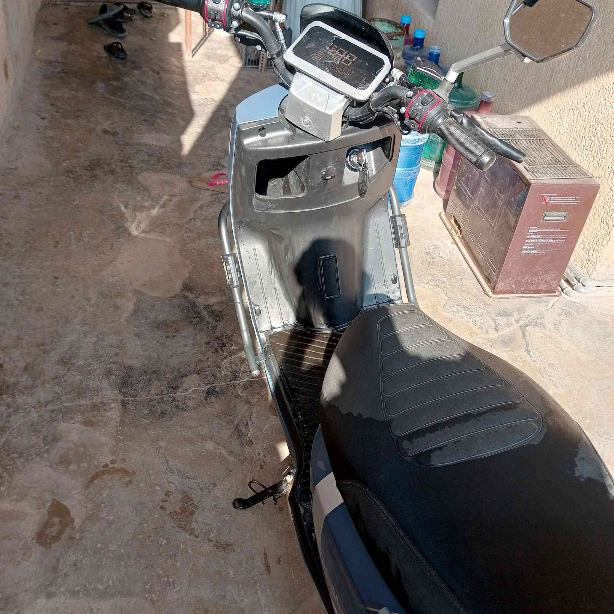 سلام عليكم موطور شعن لبيع نضافه فور بطاريات فول مابي يشي نقص ورينه جينه خاص ودك عله هذه رقم‏‪***********‬‏
