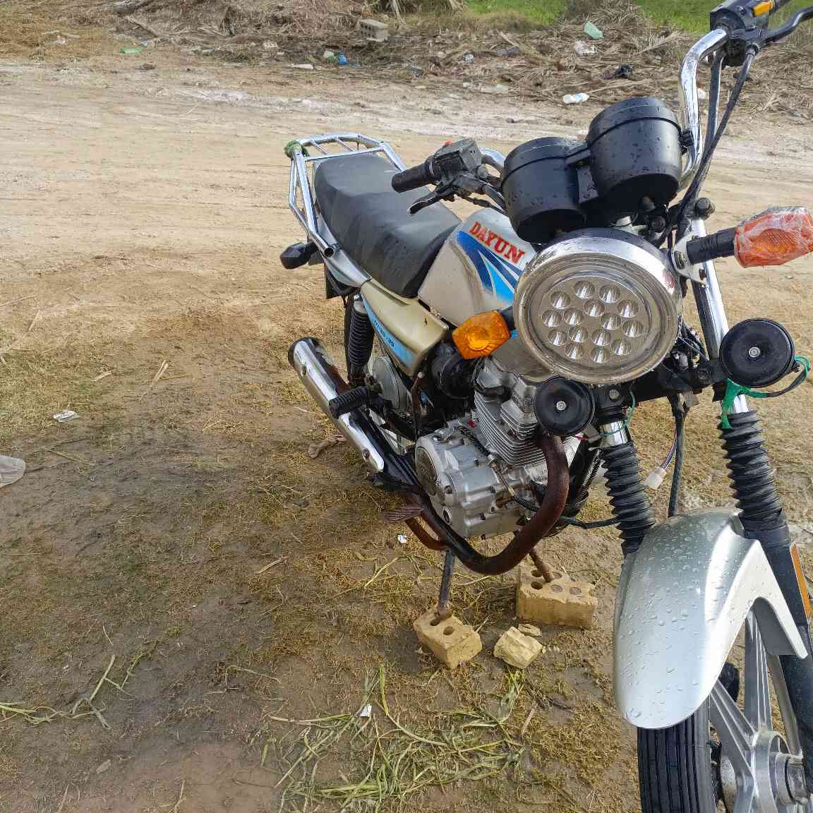 سلام عليكم دراجةكلك البيع دايون  مديل2021 مكان كربلاء طوريج السعر 550 وبيه مجال   الرقم ***********
