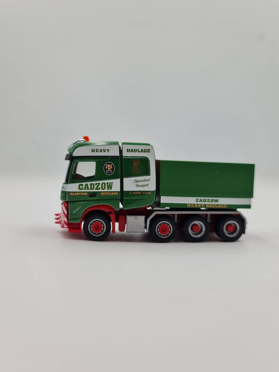 MERCEDES-BENZ/ACTROS/HERPA
1/87
100 الف
https://turu.store
يوجد توصيل لجميع محافظات العراق


**إذا كنت صاحب هذا الإعلان وتريد حذفه لأي سبب، رجاءا أرسل رسالة إلى الدعم الفني**