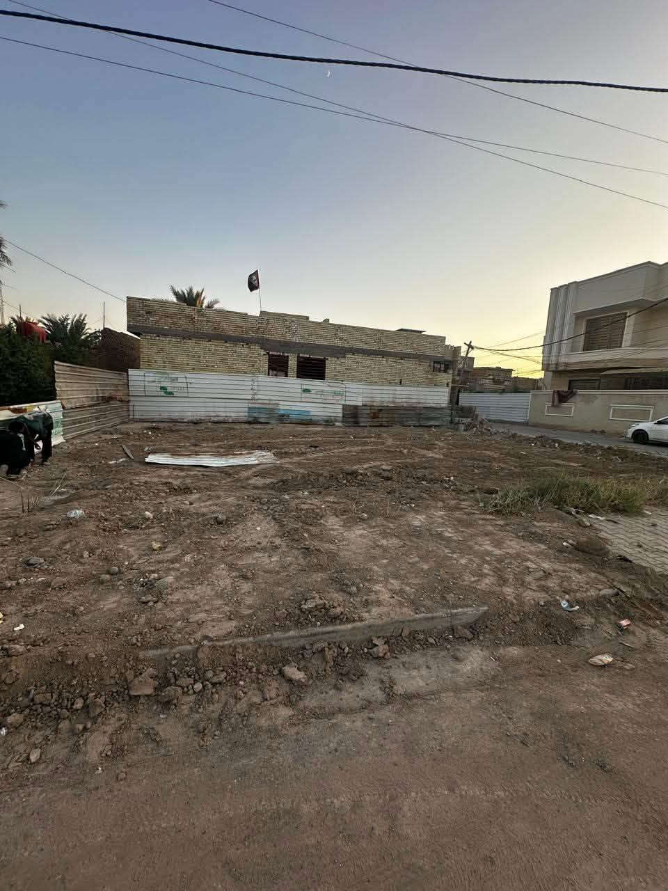 السلام عليكم قطعه البيع المساحه ٢٠٠متر ركن العنوان الدوانم شارع مدرسه نسائم العلم قريب على الشارع الرئيسي السعر ١٢٥وبيها مجال تصال ***********  اومرسله الصفحه

