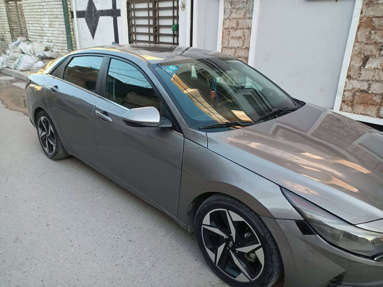 السلام عليكم اعيدانشربسبب ادوام إلنترا 22 هايبردامريكي فوول مواصفات بصمه تشغيل عن بعد بصمه ابواب اشايربلمري فتحه سقف وبيه بعدمواصفات بغداد الدولي بأسمي رقم وهزه جديدهه
كير محرك تبريد كفاله
بيهه صبغ ثلاث قطع ربع لبنيد وجاملغ وبلعراق جاملغ خلفي نفس الصفحه لغدوشواصي مكفوله  اومراوس حسب لقناعه السعر135وبيه مجال مكان بغداد حي اور 
***********ممتواجدعل فيس
