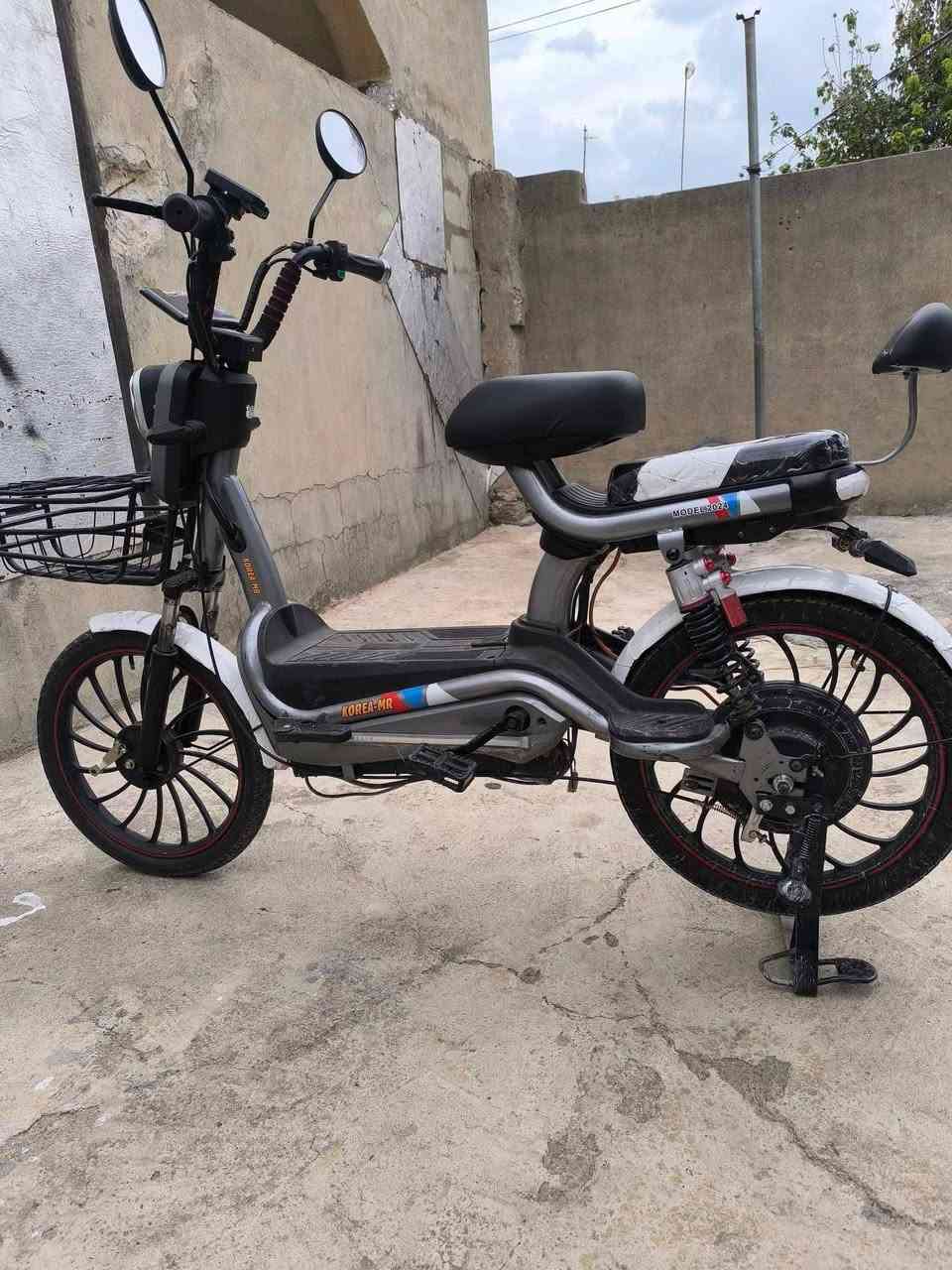 بۆفرۆشتن حەجم 20مۆدیل 2024پاسکیلە کە هەمووشتی ئیش دەکات  5پاتریەزۆرخاوینە تانها یەك  پاتری دەوئ سحری 200هەزار کەمیك مەجال شوین حاجیاوا


**إذا كنت صاحب هذا الإعلان وتريد حذفه لأي سبب، رجاءا أرسل رسالة إلى الدعم الفني**