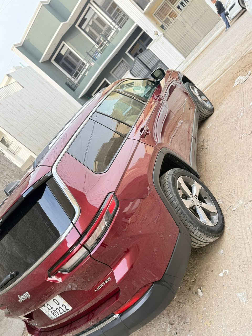 جيب  موديل 2022 ليمتد 
99 الف كيلو فول داخل عسلي 
7 راكب كراسي منفصلة
رقم بغداد باسمي سنوية لل 2029
كير ومحرك وتبريد كفالة 

ضرر خشم الدعامية بيها جاملغ وبنييد والجاملغ عكس الخلفي فوك قبق البانزين

رقم صاحب سيارة ***********
