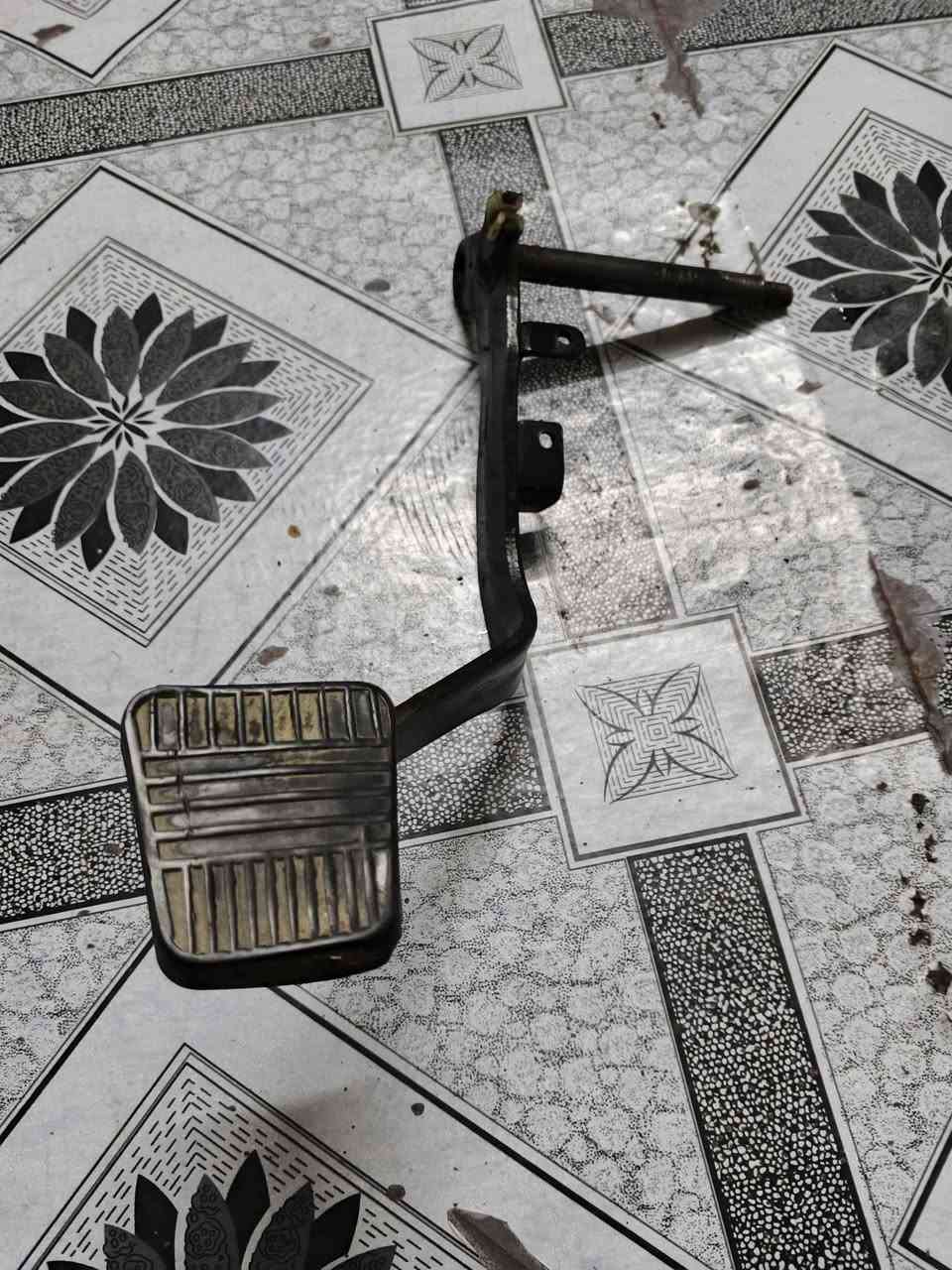 جك عربانه 2طن مستعمل قليل للبيع السعر 20 الف قفل كامل هوة والجنطه مالته
دوسه كلج فقط الدوسه ب10 الاف
وجه دشبول كيا بنكو نثيه 2700 ب15 الف لون اسود
المكان بغداد حي الاعلام
***********
توصيل ماعندي/ماعندي توصيل بغداد, العراق
