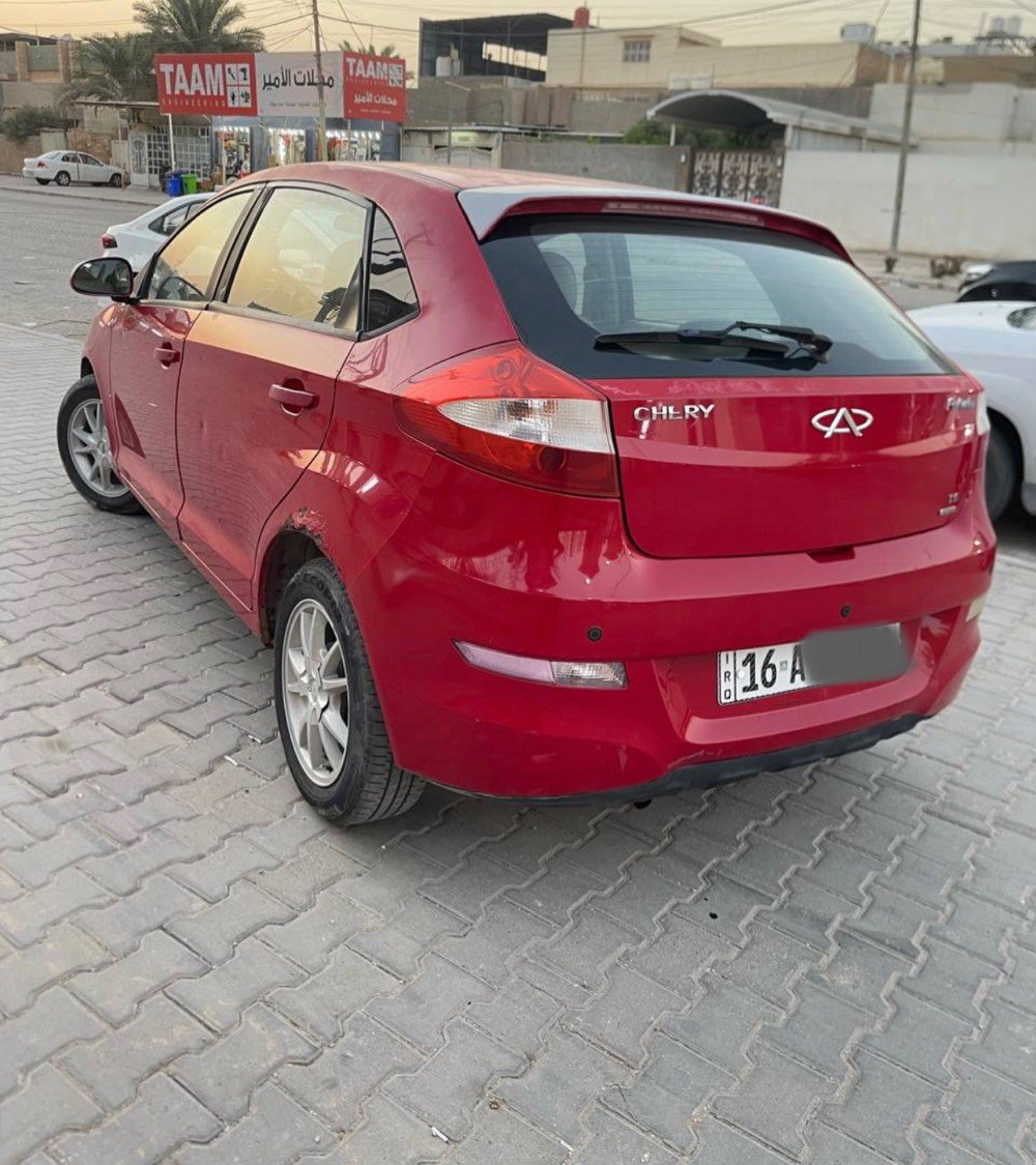 سيارة شيري فلاوين 2013 رقم انكليزي سنوية 2029 سيارة تبريد ثلج كربائيات شغالة تخم تاير يسارة مال جناي وشكل احلى من الصورة