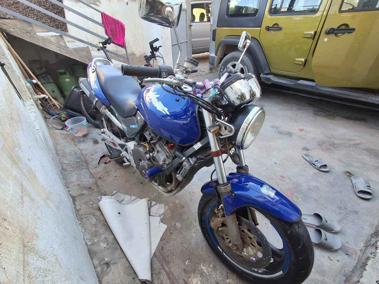 بەتح . هۆندا هۆڕنێت  بۆ فرۆشتن
  چوار بستۆن  سالنسای سپۆرتی لەسەرە  ، کاسکێتی سوتاوە و پاتری بێشەحنە السليمانية, العراق


**إذا كنت صاحب هذا الإعلان وتريد حذفه لأي سبب، رجاءا أرسل رسالة إلى الدعم الفني**