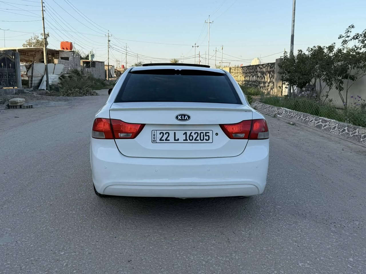 السلام عليكم من رخصة الادمن عندي كيا اوبتما موديل 2010 رقم اربيل انكليزي سنويه وهزه وارقام كله جديد سنويه لل2031 مجدده السياره فول مواصفات فتحة سقف تحكم ستيرن شاشه كامره دواره اشاره بالامرايه مرايه شفط داخل صاج ملكي حساس خلفي كشاف اصل حافظة نظاره ويل كب عنكبوت 5ويل كب يدات نيكل داخل وخارج سويج خريطه وبعد بيها مواصفات السياره بيها قطعتين صبغ جاملغ خلفي ضربه بدون دواخل الحوض وبيها رش جاملغ امامي معه شبر بالبنيد السياره جديده حيل وجاهزه محرك 2000دوش رايدها ب99قفل بدون عمله خلاص مكان السياره بالحله رقمي *********** اخوان اقره المنشور زين واتصل والي ميعجبه السعر او السياره يعبرها بكلام طيب واسف على الاطاله
