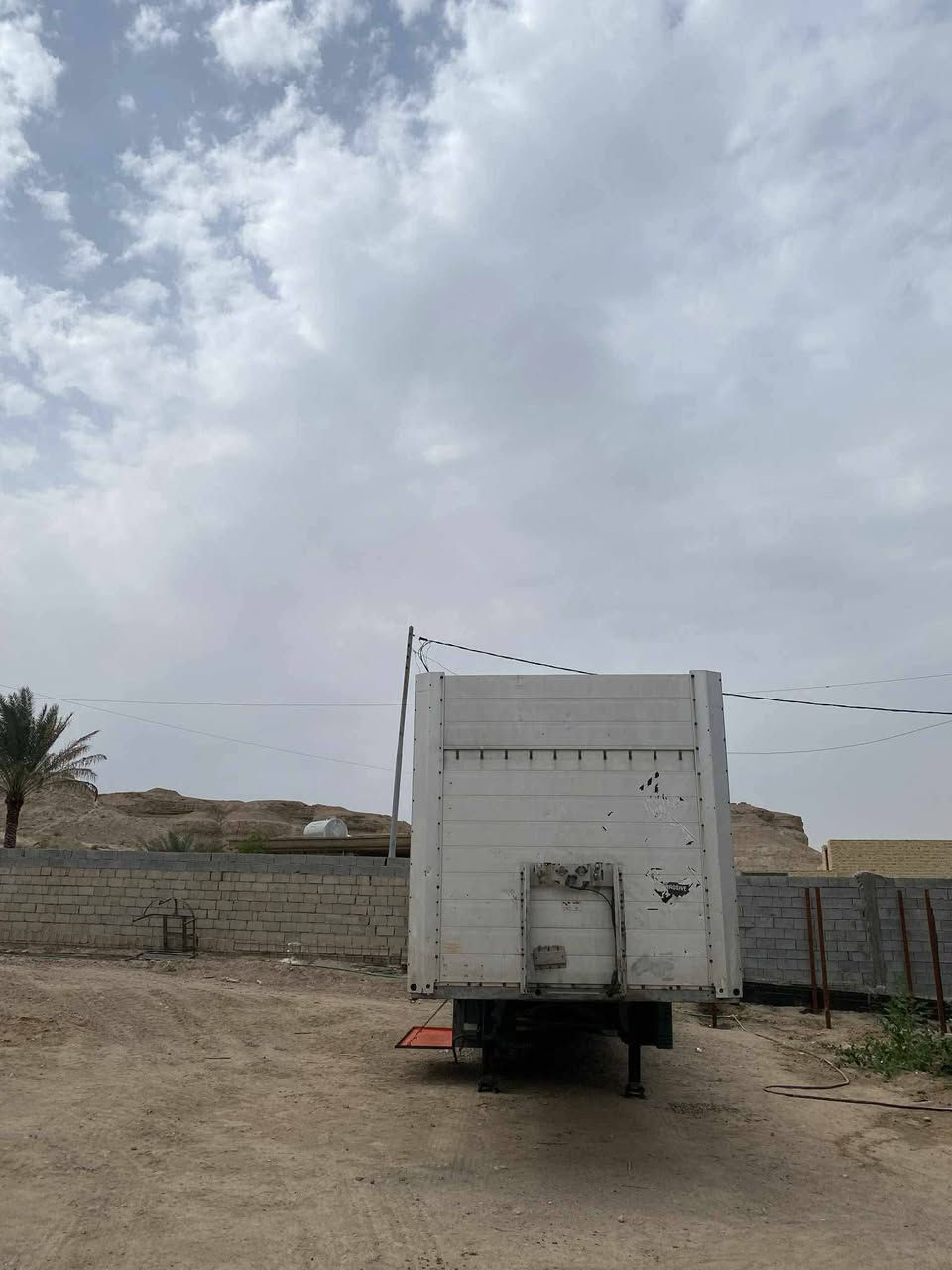 السلام عليكم للبيع عربانه اوربيه تخم تاير حداده كامله جاهزة للشغل العنوان الانبار الفلوجه-السعر75ورقه للاستفسار ***********-
