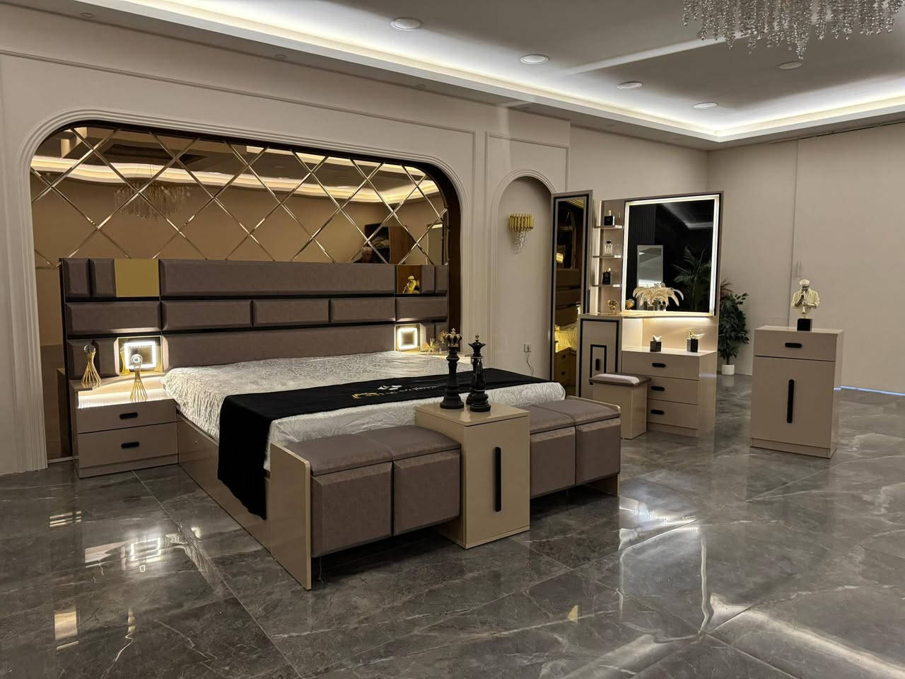 من معرض وموبليات اميد 
انسب أسعار لدينا افتر سوك بل أخير تعال يمنا وأحكم بنفسك
💥💥📣📣📣📣
يتوفر لدينا غرفة نوم 5 قطع و غرفة نوم 6 قطع وغرفة نوم 7 قطع وغرفة نوم 8 قطع وغرفة نوم 9 قطع وغرفة نوم 10 قطع وغرفة نوم 11 قطع كل موديلات غرف نوم متوفر لدينا أكثر من 200 موديل  من غرف
يتوفر لدينا غرف نوم شبايي

دوشك نفرين أكثر من 10 موديل 
دوشك نفر واحد أكثر من 10 موديل

قريولة خشب و حديد
وسفري تركي و عراقي و صيني 

تعلاكات أكثر من 21 موديل

طبلاة أكثر من 50 موديل
خماسي و ثلاثي و رباعي 

كنتور بابين و 3 أبواب و 4 أبواب و5 أبواب  و 6 أبواب 

وكاروك اكثر من 15 موديل 

مستواليت 
امرايه عمودي
ميز مكتبي 
كراسي مكتبي 
ميز طعام🍱🍜
ميز تلفزيون📺
عش مرجوحة
عش أطفال 
طخم ديوان
قريوله طابقين
زحلكيه
مرجوحة حديقه 
ميز طعام حديقه🍴

العنوان قضاء طوز خورماتو شارع عام مقابل معرض الغدير مجاور ايوب ديكورات او مجاور علي فاتح الزراعي

بإدارة
علي عباس 
***********
***********
