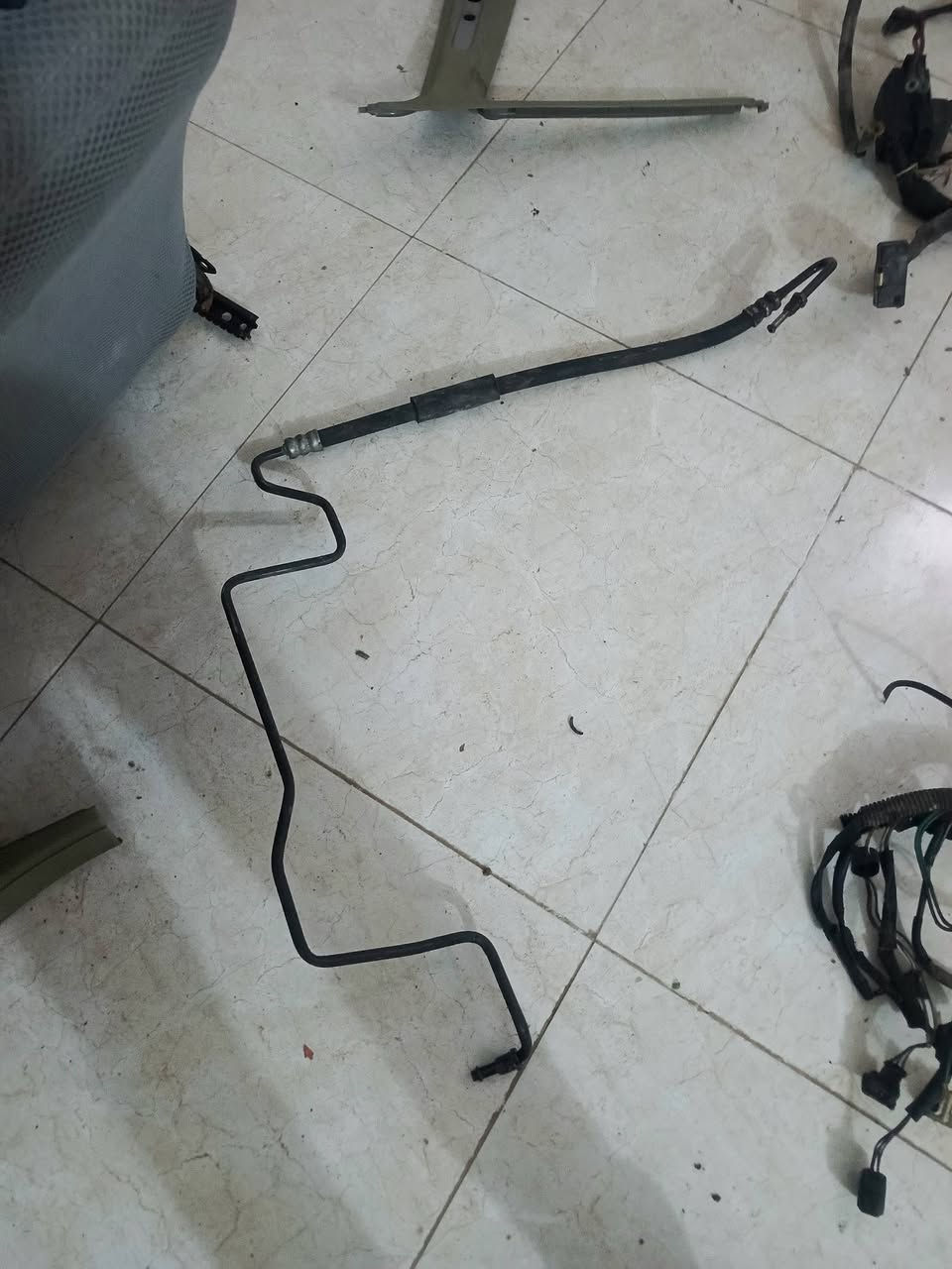 السلام عليكم اخوان غراض بيجو سمند
كمبيرسر تبريد داينمو اسطابات اكسل اماميات بور 
كلهن علفحص وجوه السوك وبلاديات الشراي يتصل 
عندي هواية غراض شتريد خابرني وتدلل
مكان بغداد الشعب ماعندي توصيل 
***********
