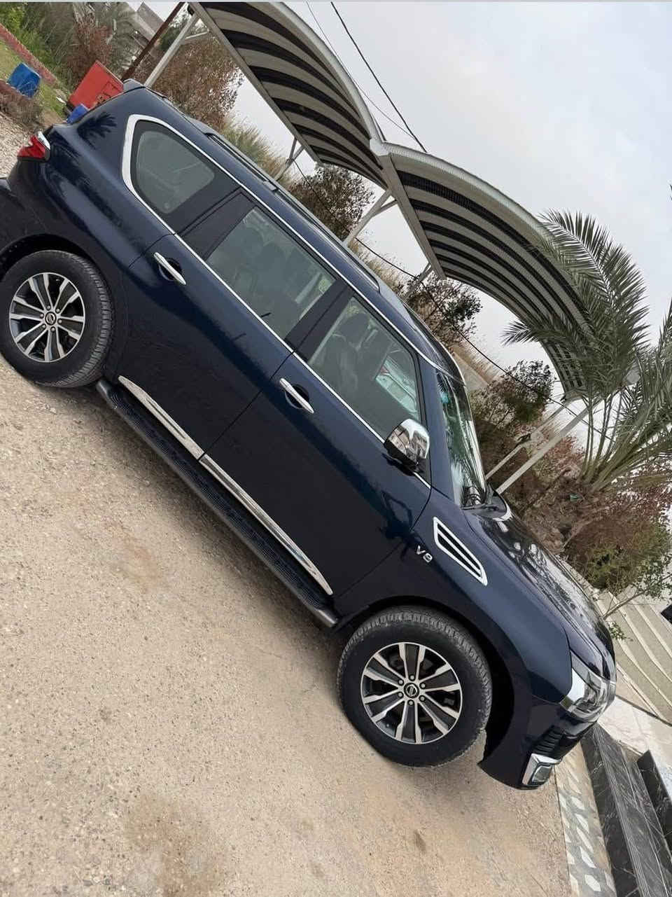 السلام عليكم ورحمة الله وبركاته 
من رخصة الأدمن المحترم 
باترول ارمادا سيف العرب وارد امريكي 2020 بلاتنيوم  حادثها جاملغ وبنيد بدون دواخل نهائيا
 ايرباك دركة وبرده وراجع سستم كامل شرط الفحص صور الحادث بالمنشور 
بغداد الدولي بأسمي فول مواصفات 
مكينة 8 سلندر 
فتحة 
تدفة تبريد كشنات
شاشات خلفية 
كامرات عدد 5 
رادار امامي مانع تصادم 
مثيت سرعة الذكي 
حساسات امامية خلفية 
رادارات خلفية مانعة تصادم 
نقاط عمياء
انظمة قيادة  ثلجة وسحب
مرايا معتمه ليلا 
كشنات كهرباء امامية وخلفية
ماشيه 172 ميل 
السيارة جاهزة وكل نقص ما بيه 
معروضه 315 وبيه مجال بسيط
 مكان السيارة بغداد شارع فلسطين
 رقم الهاتف ***********
