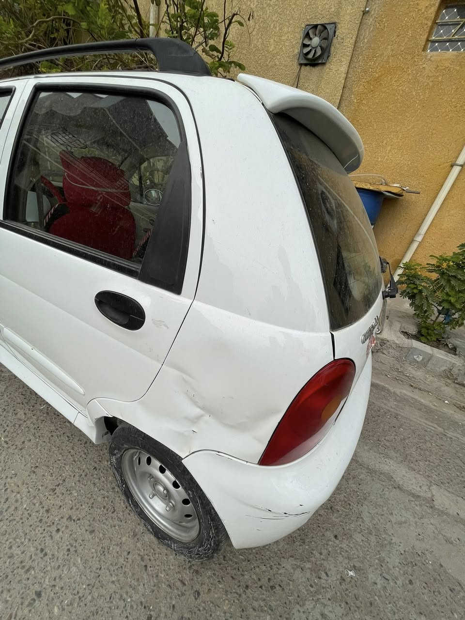 السلام عليكم شيري كيو كيو 2011 كير اوتو نضيفة ومكفولة وجاهزة مدوشمة جديد وشاشة جديدة سيارة مال بنية كلش نضيفة بيها بس الضربه الي بجاملغ وممشاها قليل كدامكم ماشيه 46 الف رايديها ب 40 وبيها مجال بسيط مكانها بغداد الدولعي


**إذا كنت صاحب هذا الإعلان وتريد حذفه لأي سبب، رجاءا أرسل رسالة إلى الدعم الفني**