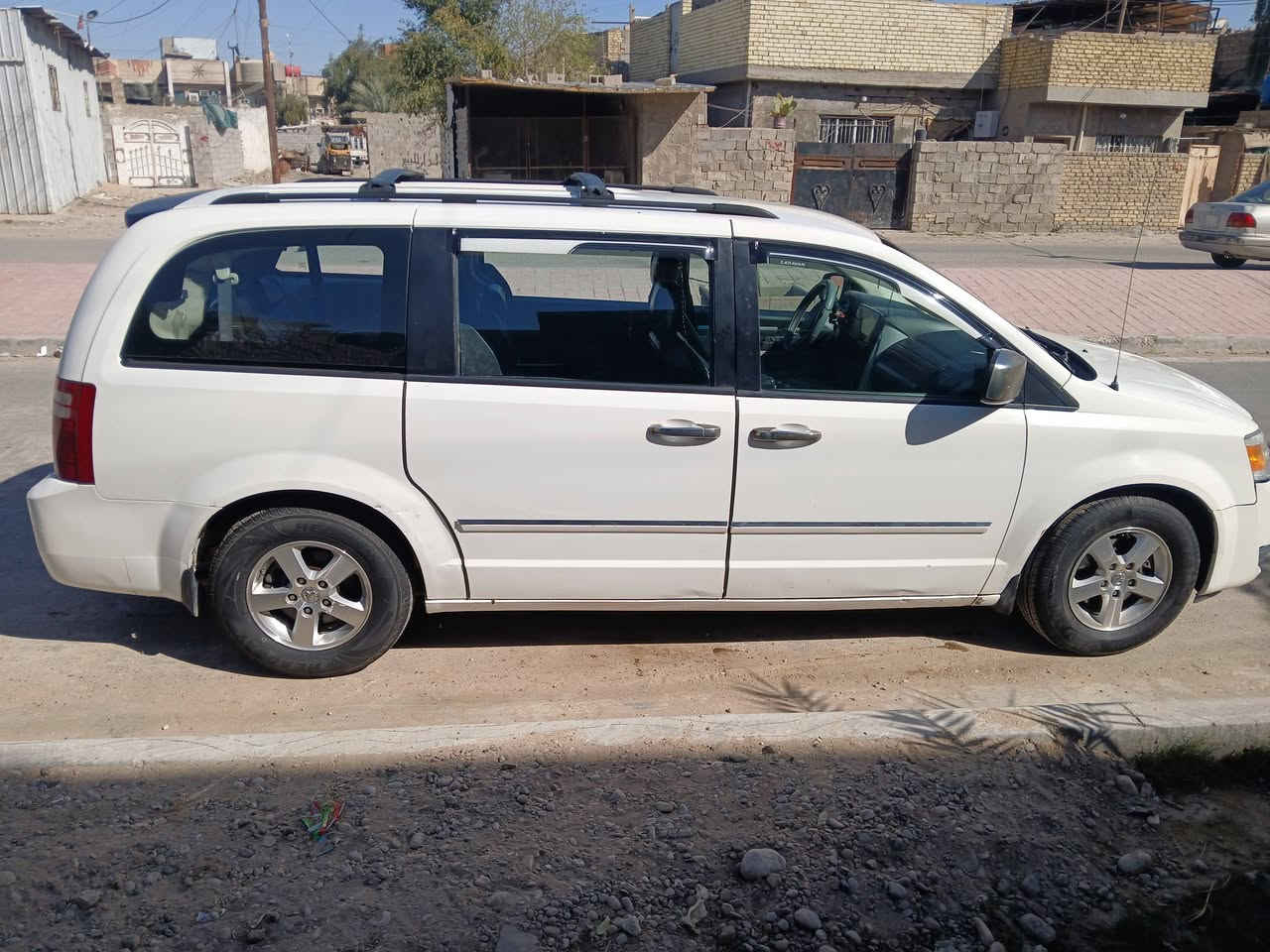 دوج كرفان ٢٠٠٨ بدون حادث بدون صبغ مكينه٣٨٠٠ تبريد ٣ قطع كير مكينه تمام تخم تاير جديد كهربائيات كامله بيها شخط بالصفحه قليل مما مصلحه سعرها ١١٥ بغداد الشعب ***********
