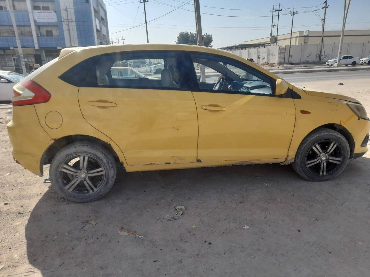 للبيع  شيري فلاوين2014 مكينه وكير وتبريد وتدفئه بلاد وكفاله بدي مكفول من ضربه القوية وصبغ شاشه ودواخل جدا نظيفات بريك منضومه جديده كهربايات حدايه خلفيه واماميه جديده راعيه موجود ومصفرة هيئه وغرامات عليها سنه فقط هيئه وكل لوصولات موجوده السعر 25 مكاني الزبير *********** متوفر اتصال فقط او وتساب
