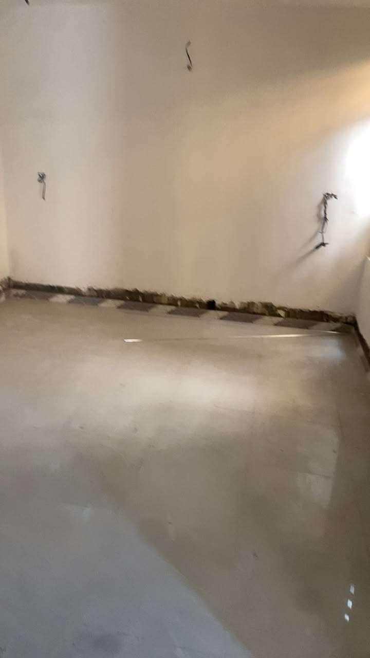 بيت لبيع هورجب خلف المدارس مساحه ١٢٥ نزال ١٥ واجهيه ٨         ***********.
