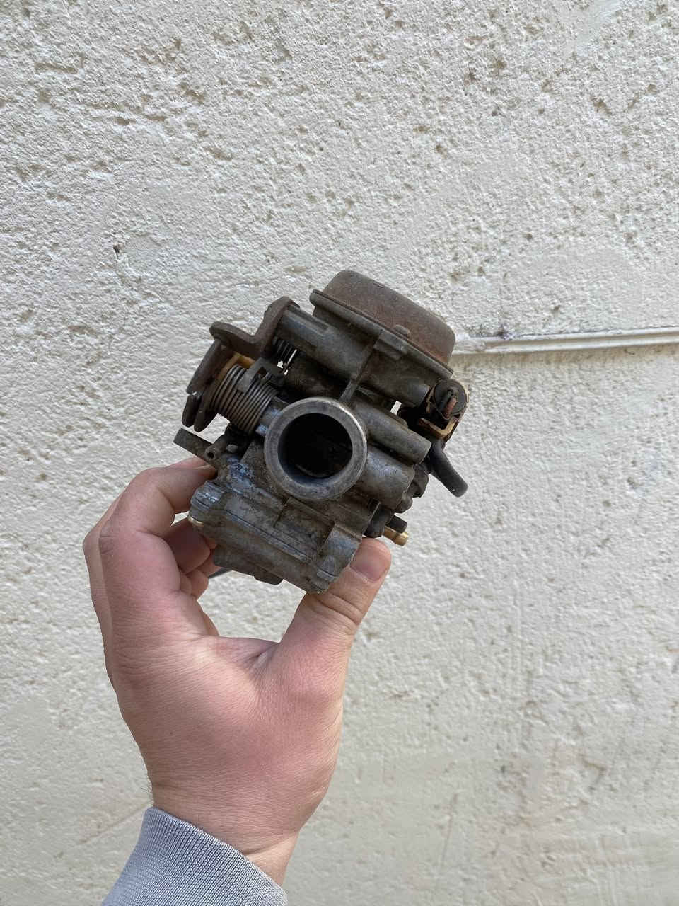 كابريترات مال بريز واحد تجاري واحد بلادي نقص بس براغي السلولي ثنينهن ب20


**إذا كنت صاحب هذا الإعلان وتريد حذفه لأي سبب، رجاءا أرسل رسالة إلى الدعم الفني**