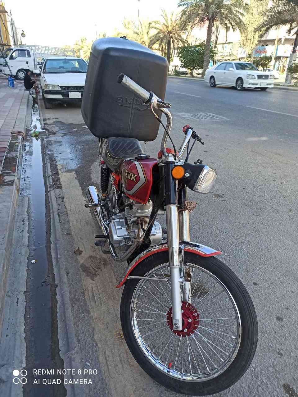 دراجه ارشه اصولي للبيع ⁉️
غراضها كلهن ٢٦ الدراجه نضيفه كلش ومكينتها ما مفتوح بيها برغي تجي تفحص وتشوف النضافه 
اوراقها اصولي ما ناقصها شي
السعر ٨٠٠ وبيها مجال حك الجيه
*********** واتساب
