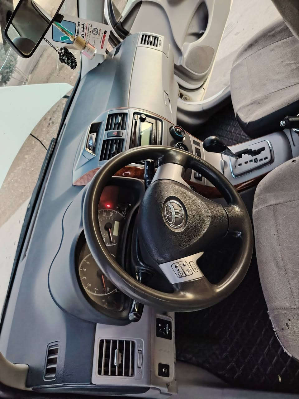 السلام عليكم
كورلا 2012 
واردكندي 
سياره كلين 
محرك جديد 
طخم تاير جديد
ماشيه 121الف
سياره شرط تاكذهه علا الفحص كبل 
السعر خاص  
اتصل وتدلل***********
الثاني ***********
