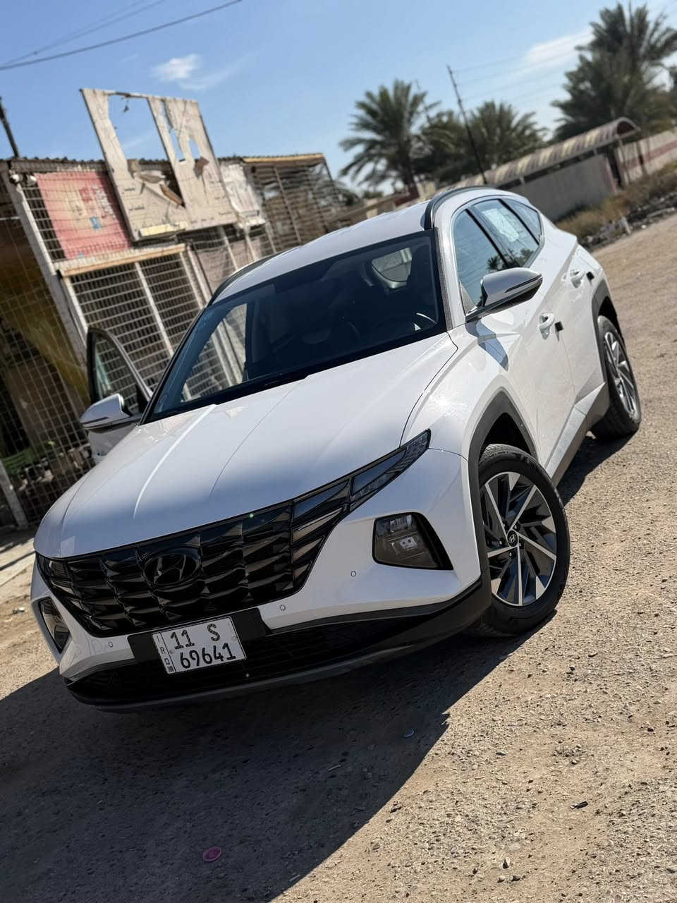 توكسان موديل ٢٣ فول عده الفتحه ماشيه ٣٤ مكفوله سياره جديده بسمي الاتصال ***********
